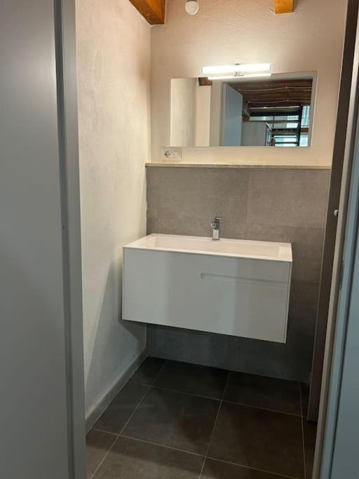 Appartamento Al Centro Di Cagliari Exteriör bild
