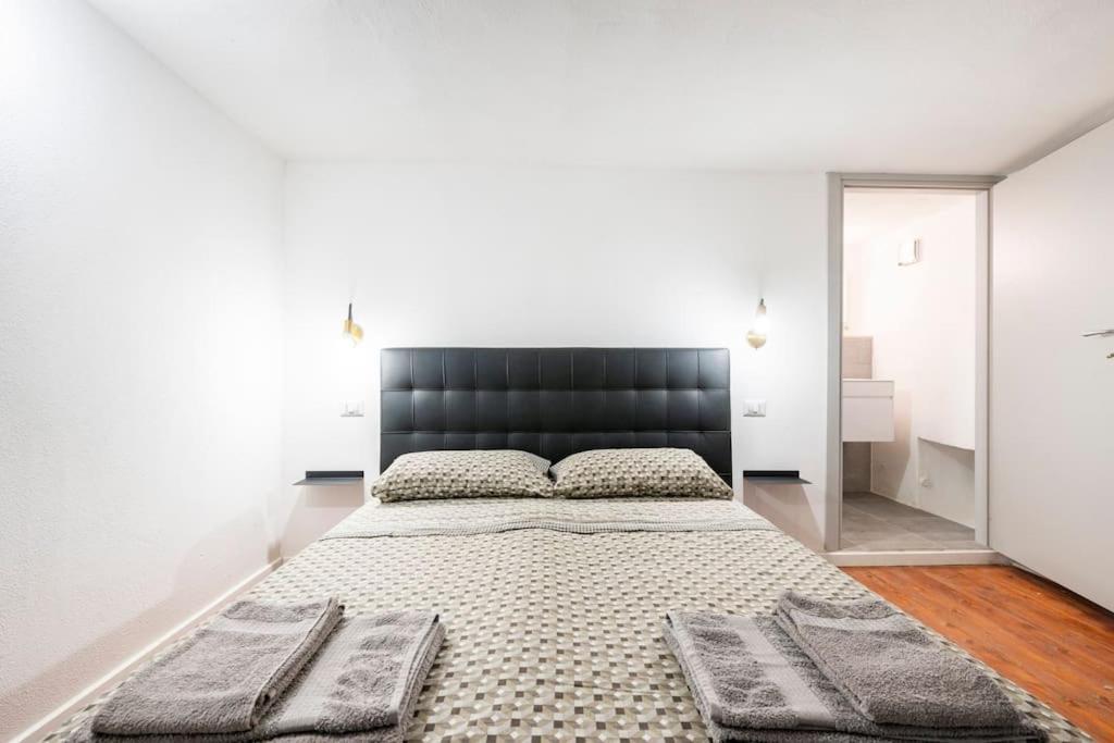 Appartamento Al Centro Di Cagliari Exteriör bild