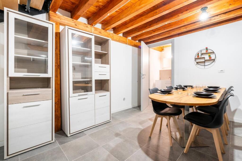 Appartamento Al Centro Di Cagliari Exteriör bild