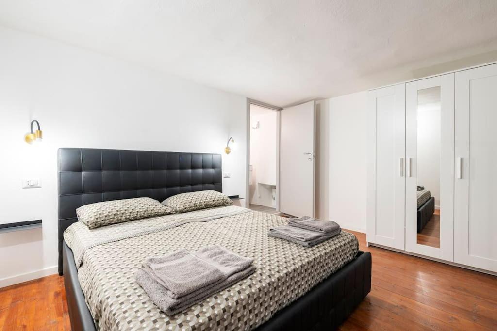 Appartamento Al Centro Di Cagliari Exteriör bild