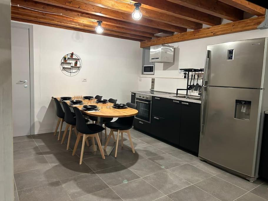 Appartamento Al Centro Di Cagliari Exteriör bild