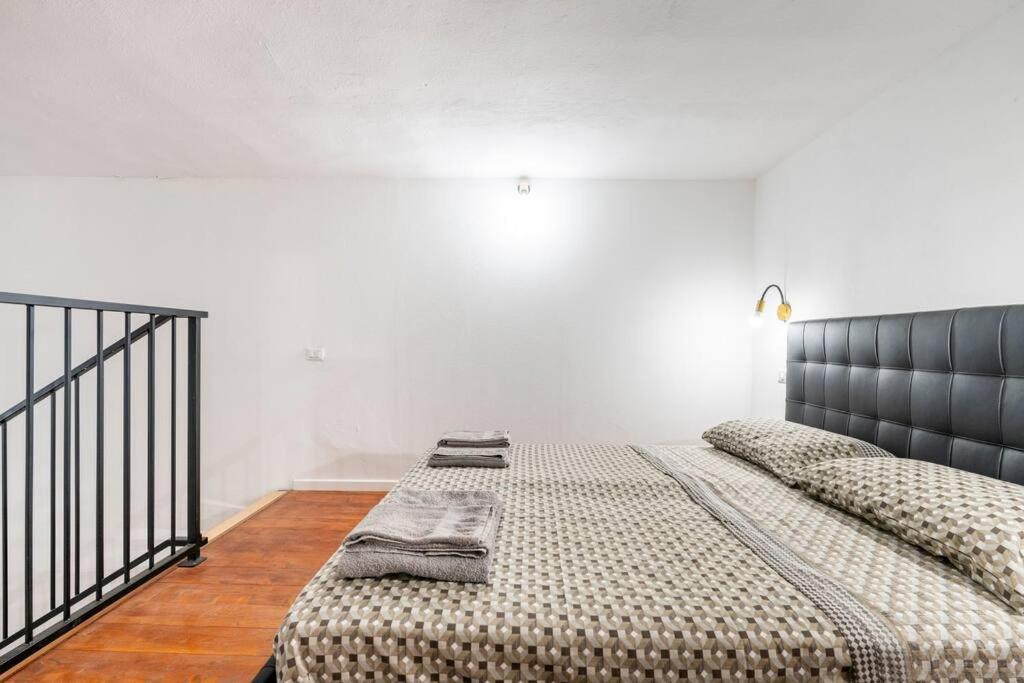 Appartamento Al Centro Di Cagliari Exteriör bild